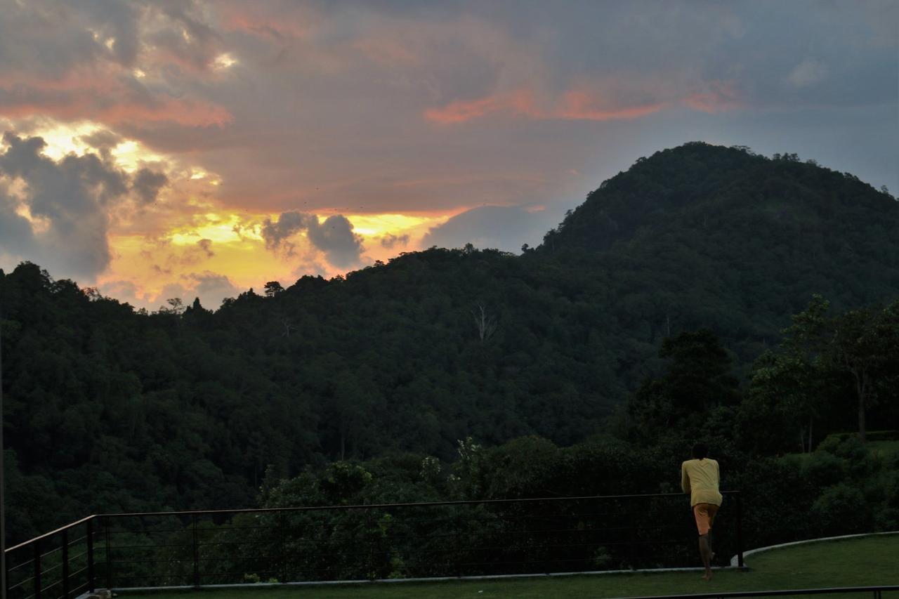 Sanatha Suwaya Villa Kandy Kültér fotó